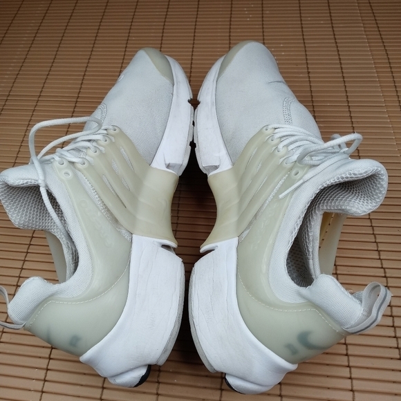 Men\'s Nike Air Presto Essential Triple White Runni main image 4